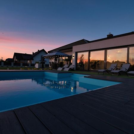 Dom Z Basenem I Jacuzzi Do 10 Osob Zator Willa Luxhouse Exterior photo