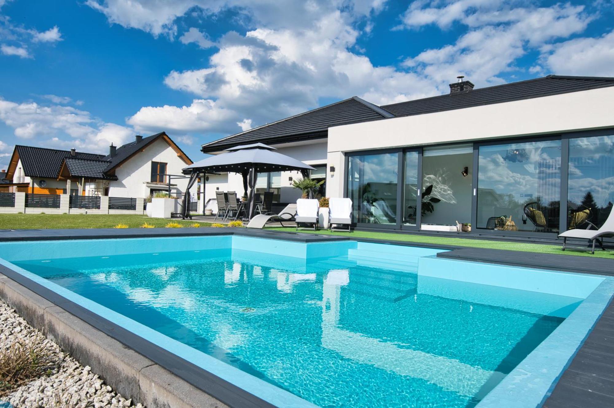 Dom Z Basenem I Jacuzzi Do 10 Osob Zator Willa Luxhouse Exterior photo